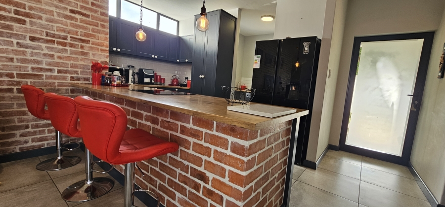 4 Bedroom Property for Sale in Country Club Western Cape